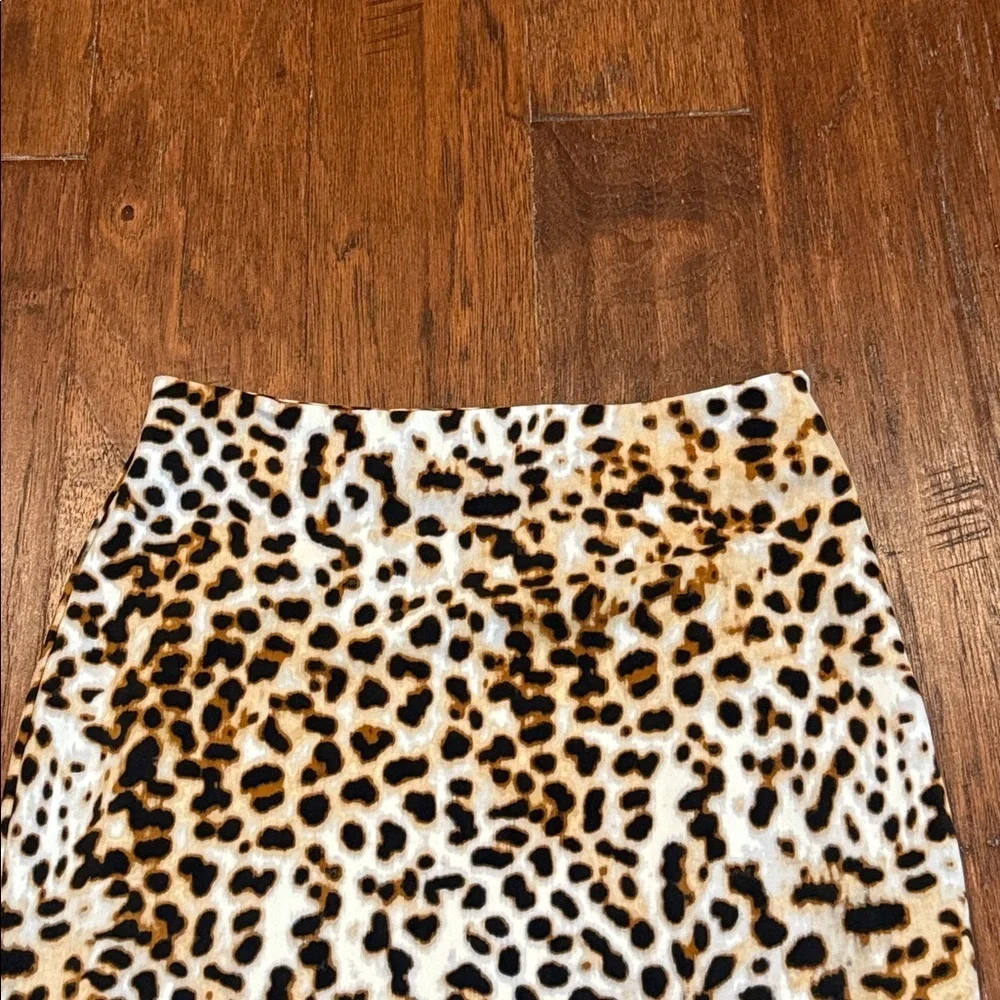 Size 2P Worthington Leopard Print Pencil Skirt Side Slit